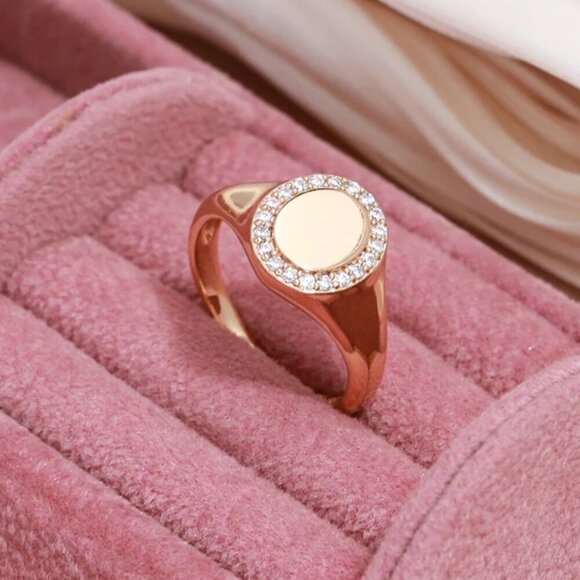 NWT Oval Signet Ring Sz. 8 14K Rose Gold Plated Cubic Zirconia Academia - Picture 5 of 8